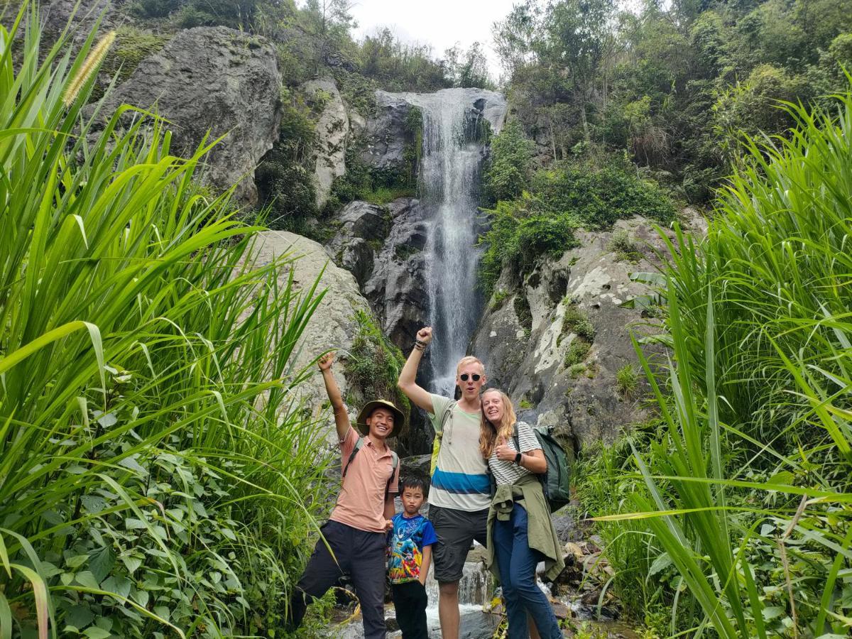 Indigenous Homestay- Trek- Food- Bus Homestay Mu Cang Chai