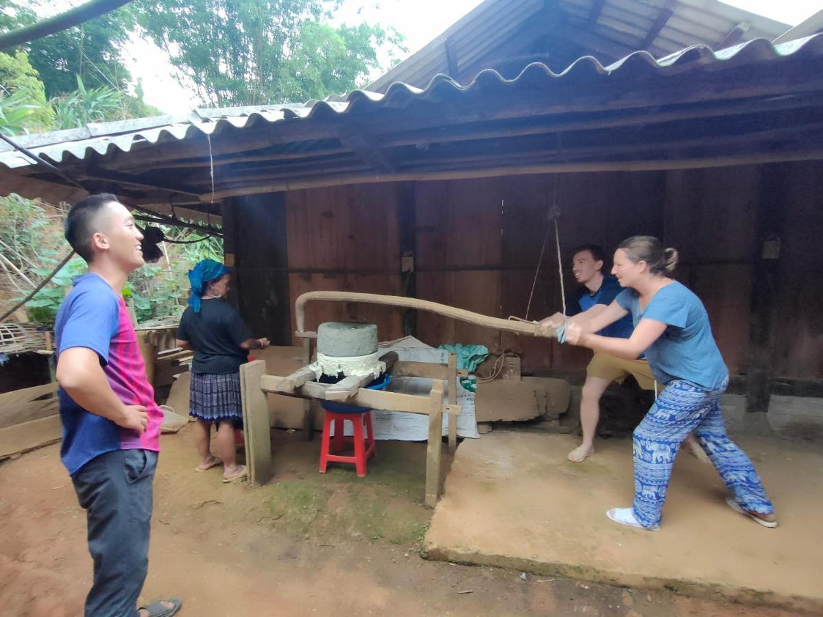 Indigenous Homestay- Trek- Food- Bus Mu Cang Chai